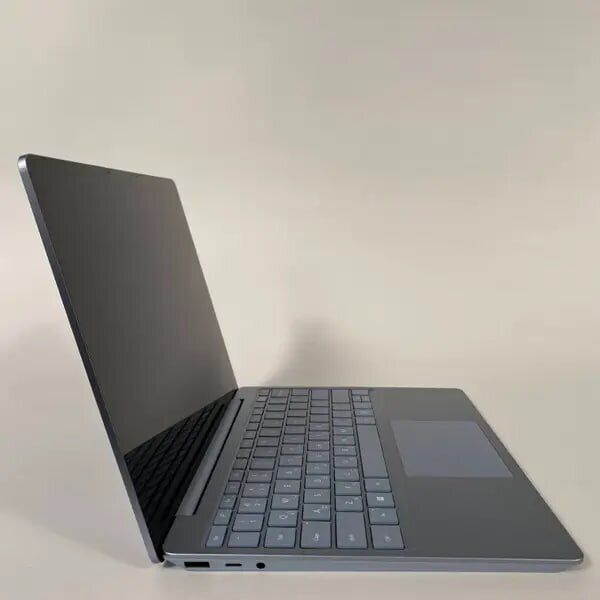 Купить нетбук Microsoft Surface Laptop GO 2 / 12.4