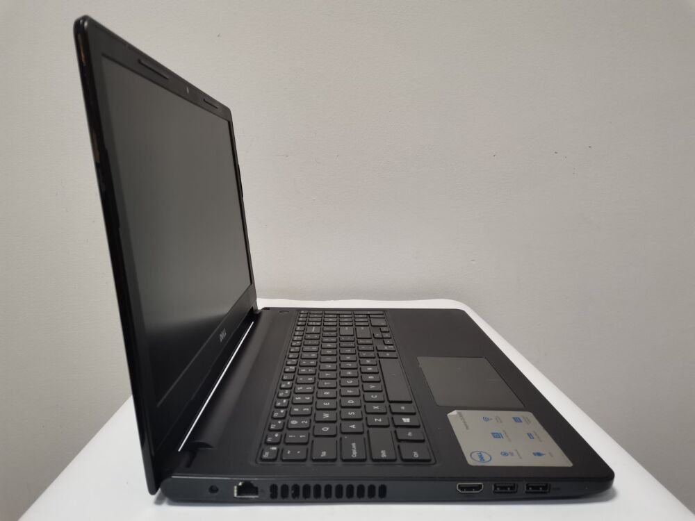 Купить Ноутбук Dell Inspiron 15 3000 / 15.6