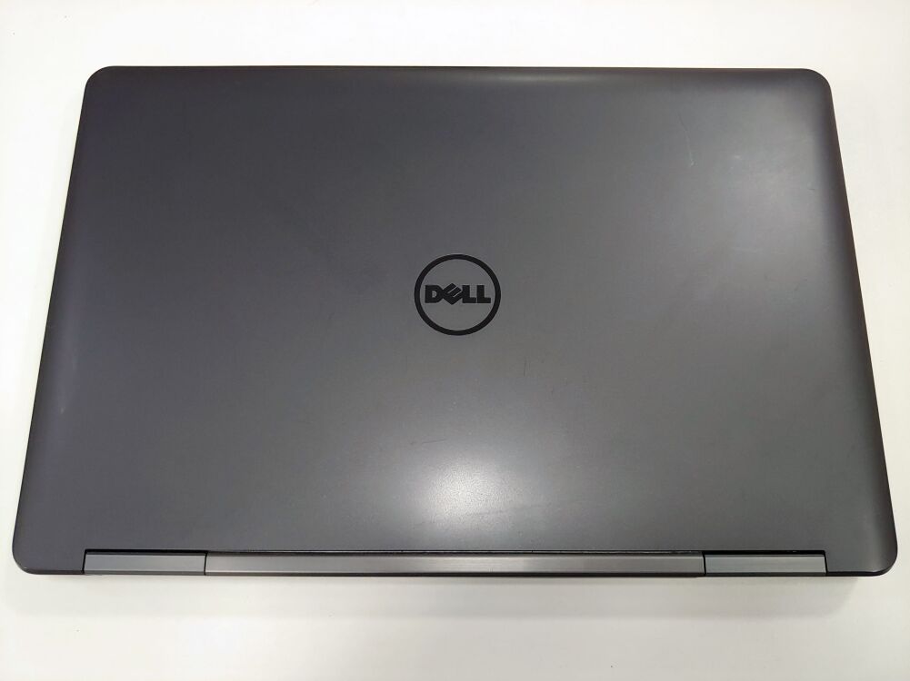 Dell Latitude E5540 / 15.6