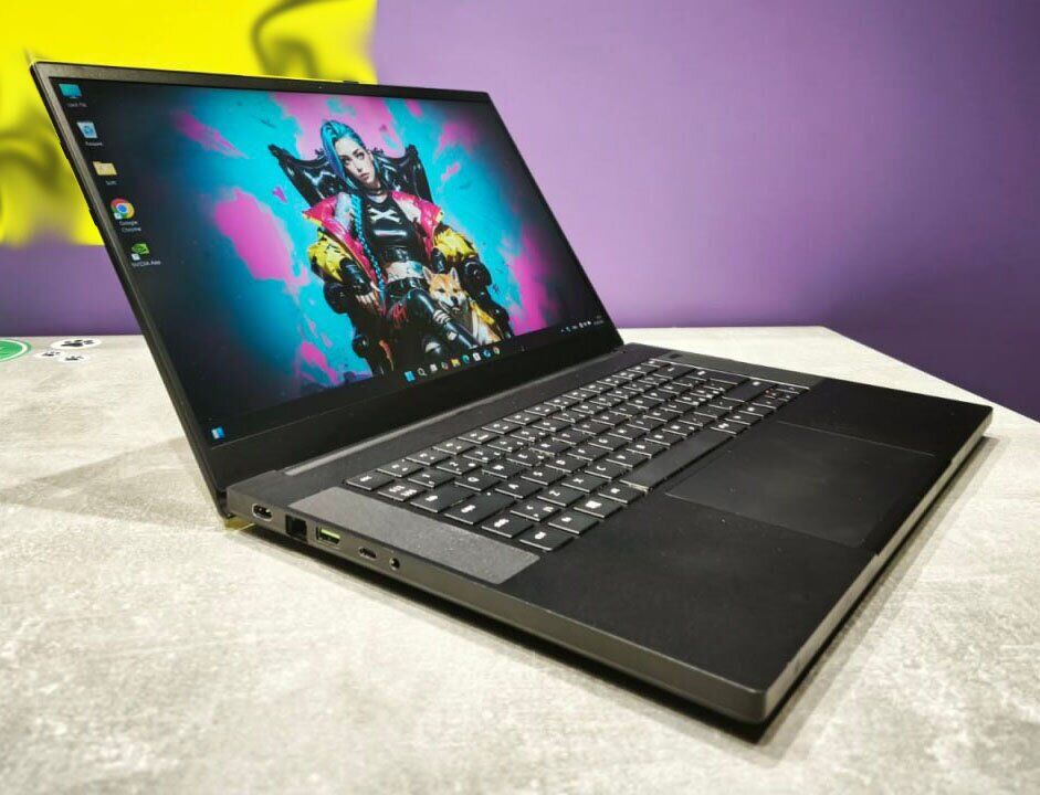Купить игровой ноутбук Razer Blade 15 Base RZ09-03286N22 / 15.6