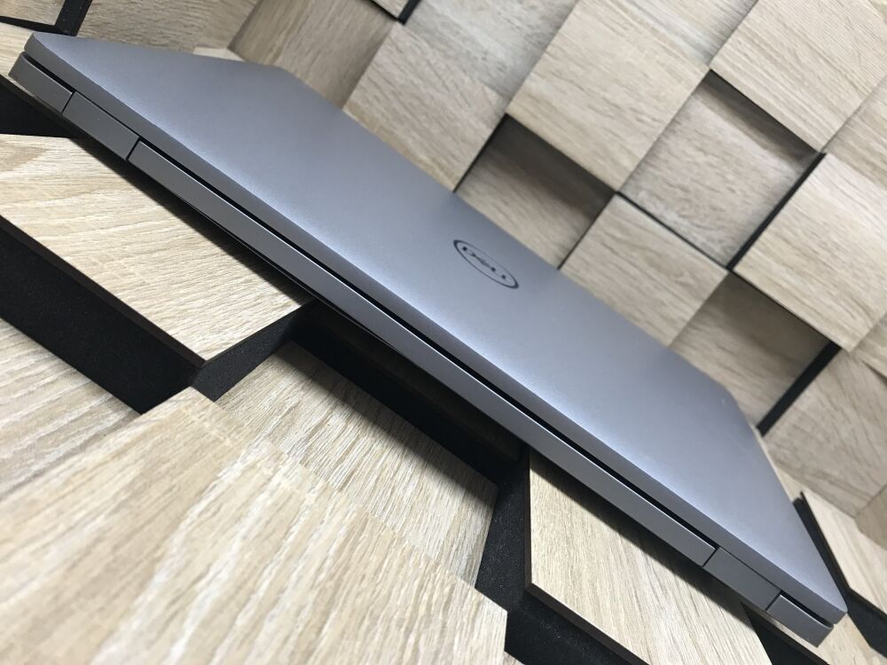 Купить Ноутбук Dell Latitude 5511 / 15.6