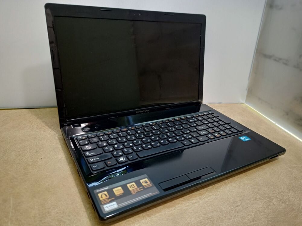 中古：lenovo G580 Celeron1000M メモリ8GB Windows7