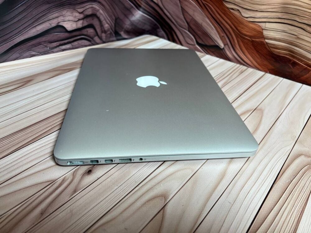Купити ультрабук Б-клас Apple MacBook Pro 13 A1502 / 13.3