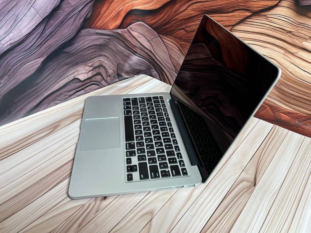 Купити ультрабук Б-клас Apple MacBook Pro 13 A1502 / 13.3