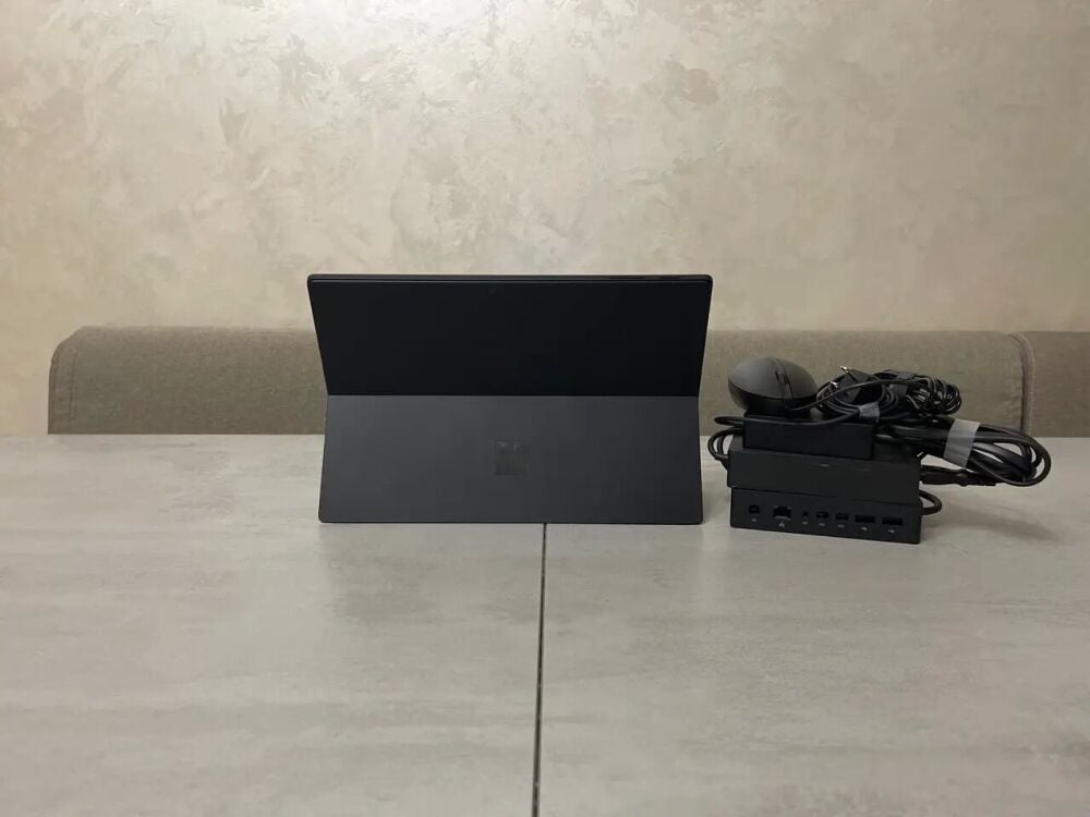 Surface Pro7 ブラック マイクロソフト Surface Pro 7 Core i5/メモリ8GB/256GB SSD/Office