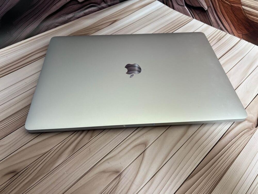 Купить ультрабук Б-класс Apple MacBook Pro 15 A1707 (2017) / 15.4