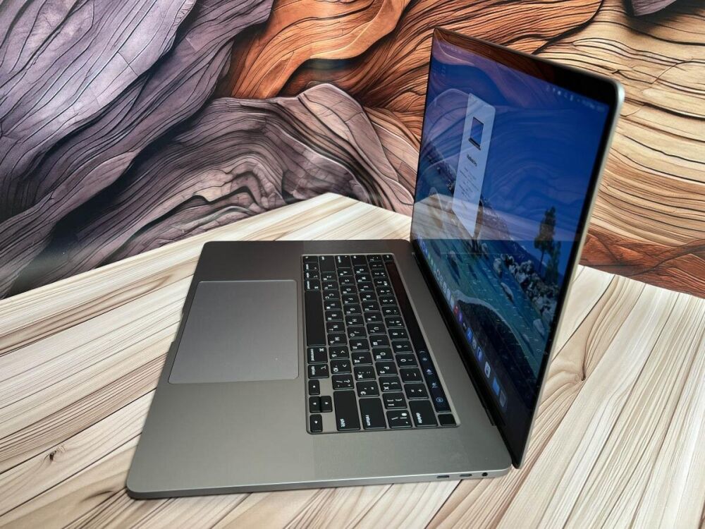 Купить ультрабук Apple MacBook Pro 16 2019 / 16