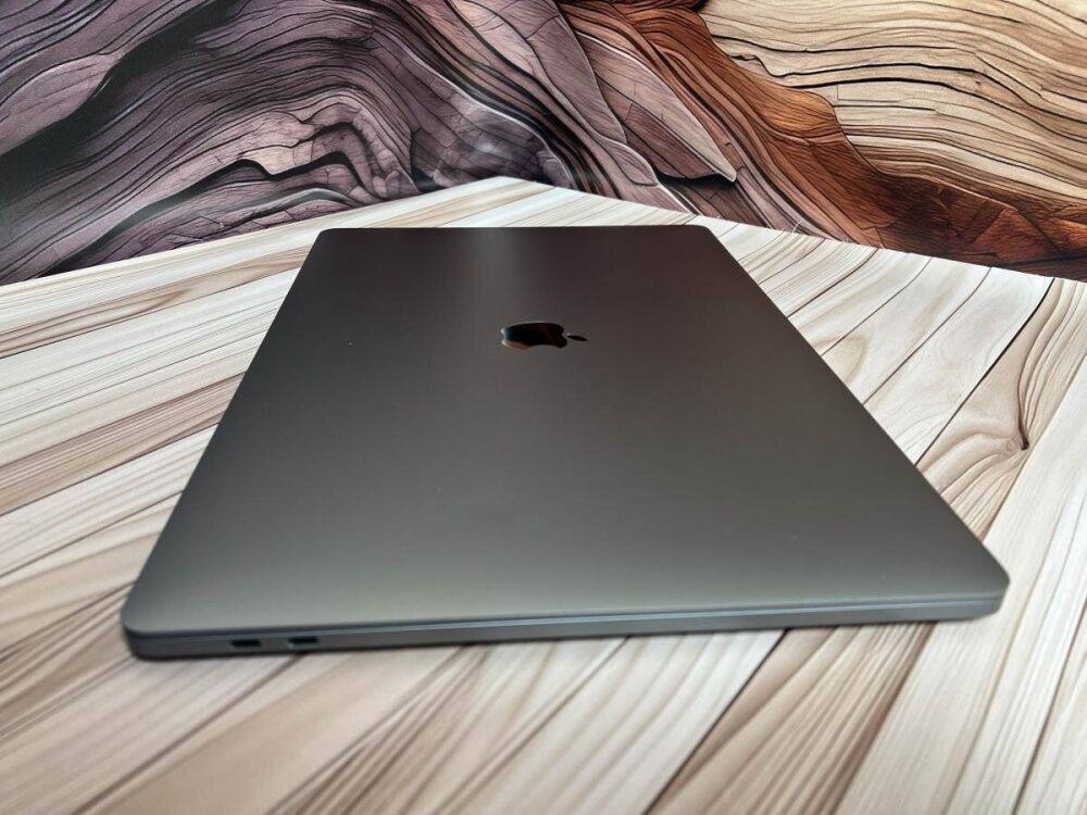 Купить ультрабук Apple MacBook Pro 16 2019 / 16