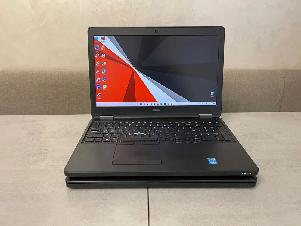 Купить Ноутбук Dell Latitude E5550 / 15.6