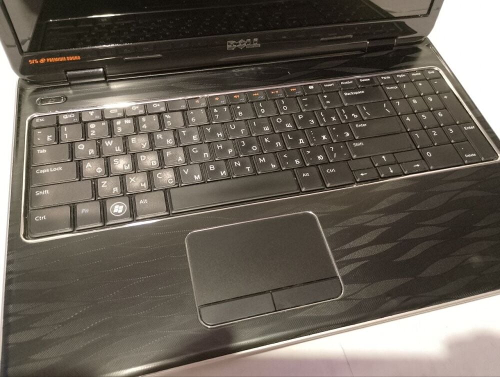 Купить ноутбук Dell Inspiron N5010 / 15.6