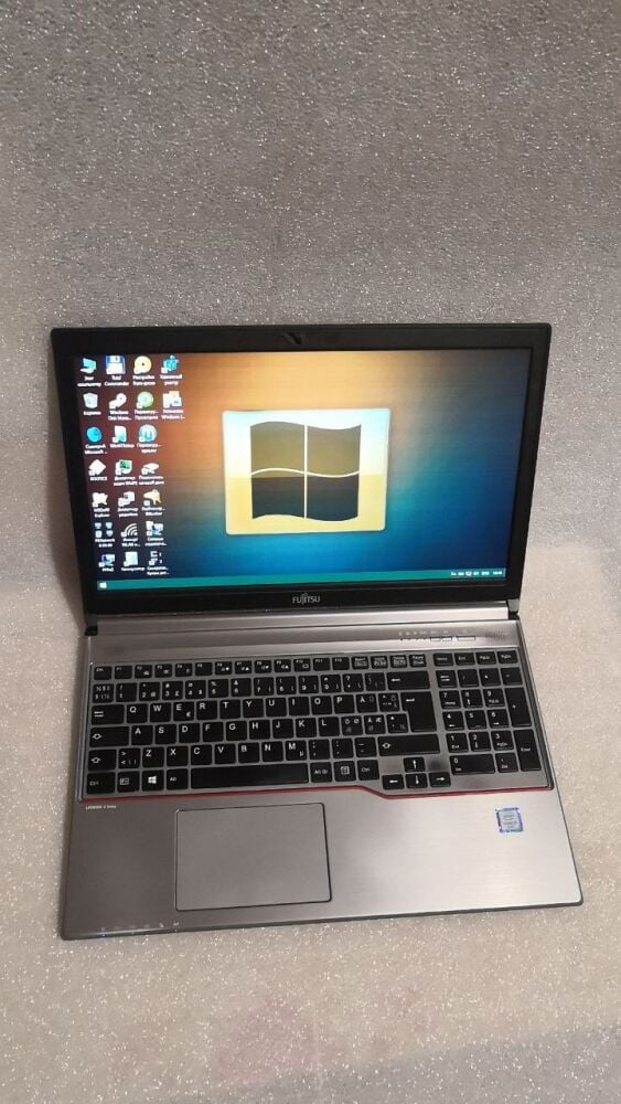 Купить ноутбук Fujitsu Lifebook E756 / 15.6