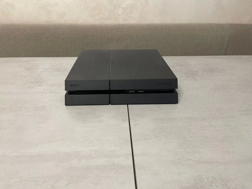 Купить Игровая консоль Sony Playstation PS4 CUH-1215A / AMD Jaguar