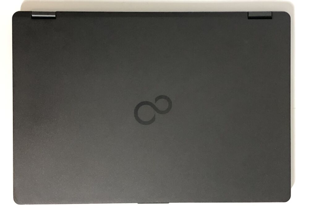 Fujitsu Lifebook ブラック Ультрабук Fujitsu LifeBook UH572 13.3