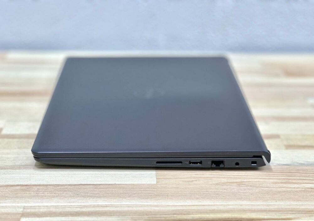 Купить игровой ноутбук Dell Vostro 15 3510 / 15.6