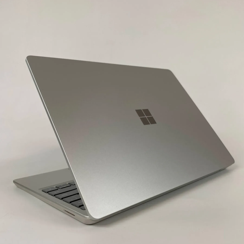 Microsoft Surface Laptop Go 2　office2024 Купить нетбук Б-класс Microsoft Surface Laptop GO 2 / 12.4