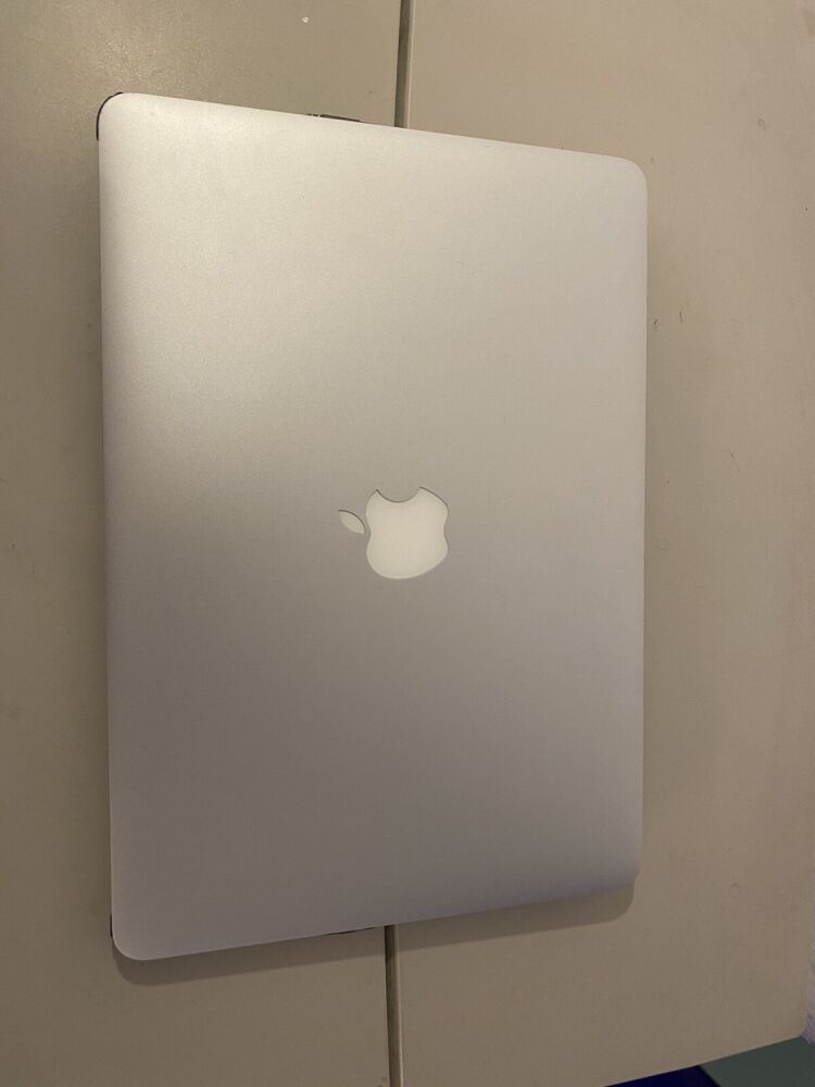 Купить ноутбук Apple MacBook Air 13 с экраном 13.3