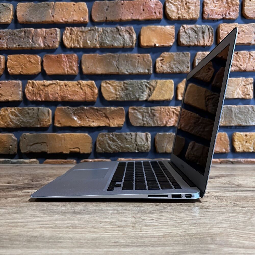 Купить ультрабук Apple MacBook Air A1369 (2010, EMC 2392) / 13.3