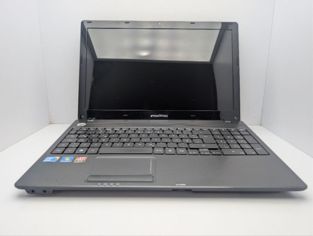Купить ноутбук Acer eMachines E732 / 15.6