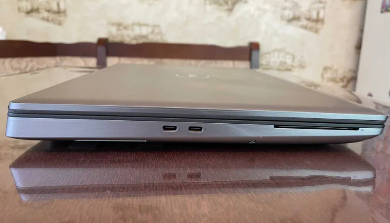 Купить рабочую станцию Dell Precision 7550 15.6