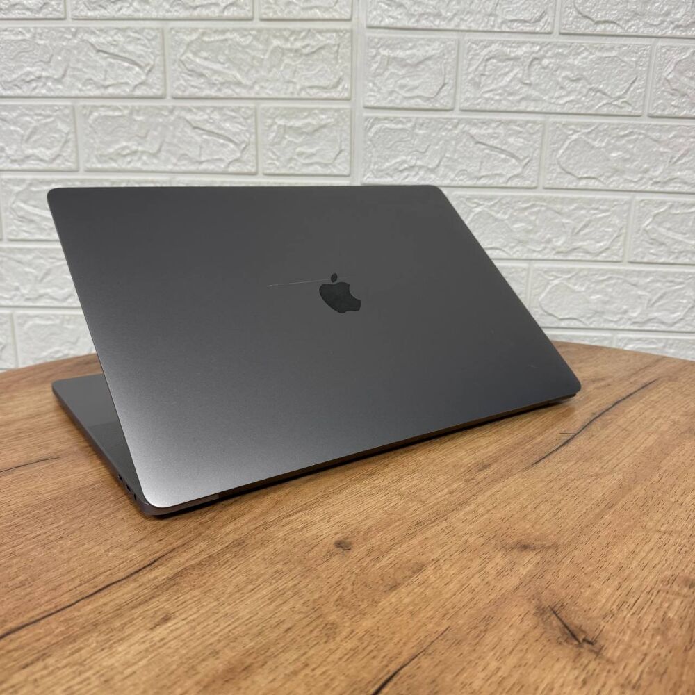Купить игровой ультрабук Б-класс Apple MacBook Pro 16 2019 A2141