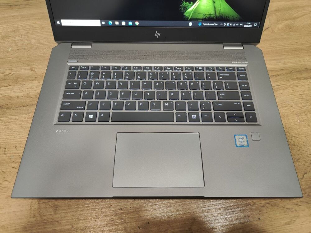 HP ZBook Studio G5｜i7-9750H SSD512GB HP Zbook Studio G5 I7 9750H Ram 16GB SSD 512GB Quadro P1000 4GB