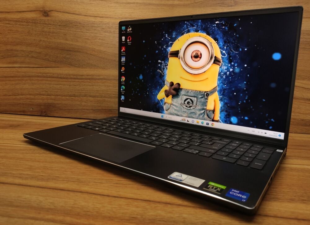 Купить игровой ноутбук Б-класс Dell Vostro 15 7510 / 15.6