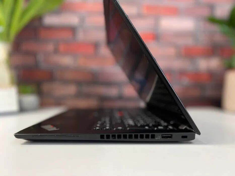 Купить ультрабук Lenovo ThinkPad X13 Gen 1 / 13.3 Купить ультрабук Lenovo ThinkPad X13 Gen 1 / 13.3