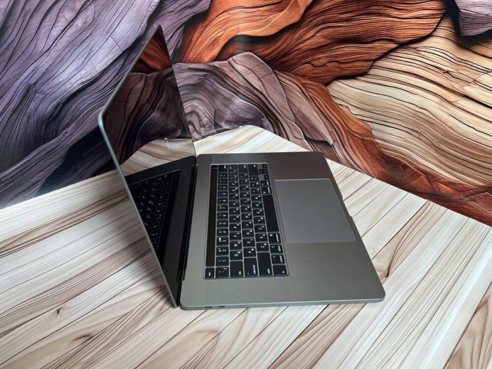 Купить ультрабук Apple MacBook Pro 16 2019 / 16