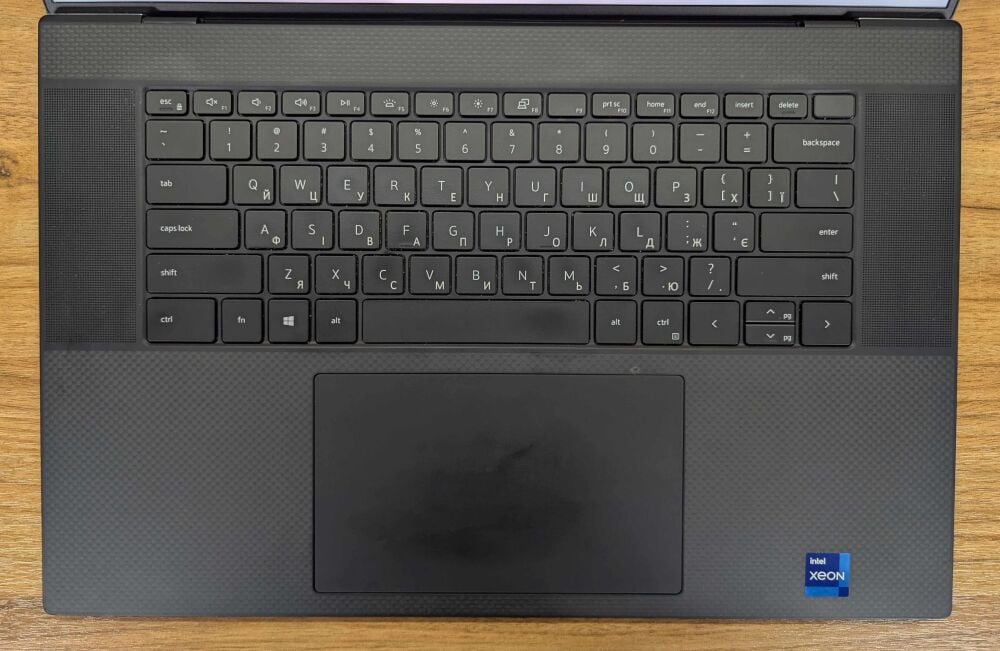 Купити мобільну робочу станцію Б-клас Dell Precision 5760 / 17