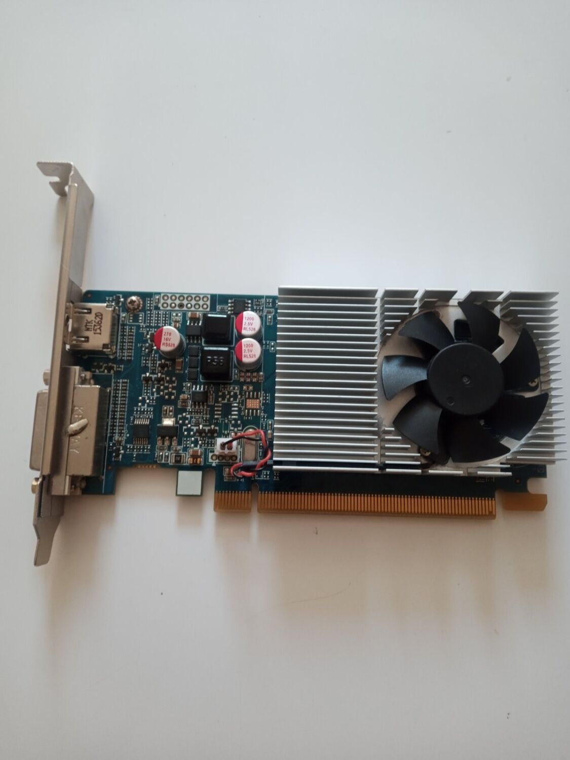 Купить дискретную видеокарту AMD Radeon R5 310, 2 GB DDR3, 64-bit / 1x ...