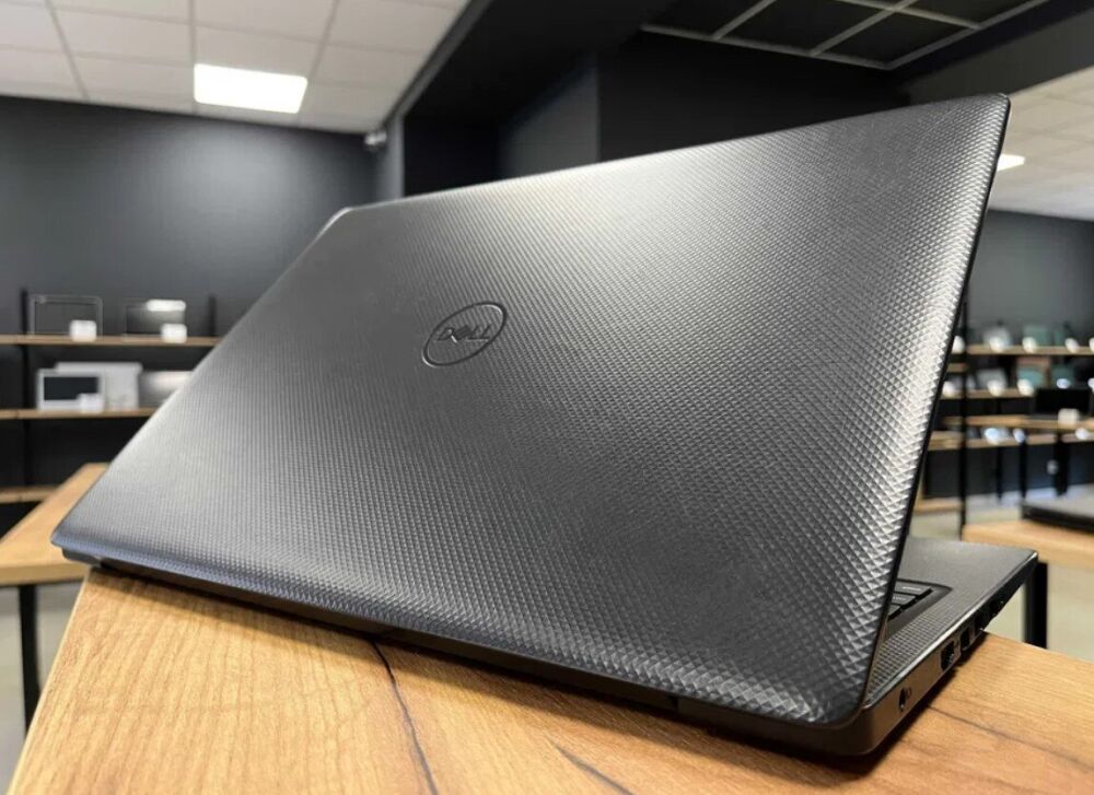 Купить ноутбук Dell Vostro 3590 / 15.6