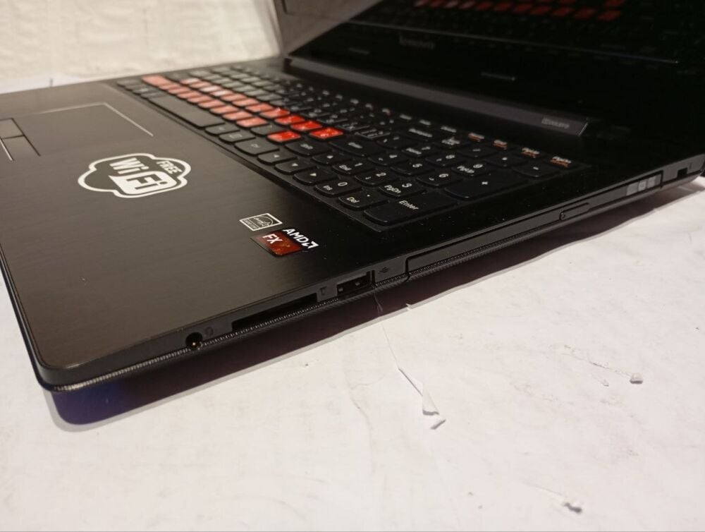 Купить ноутбук Lenovo Z50-75 / 15.6