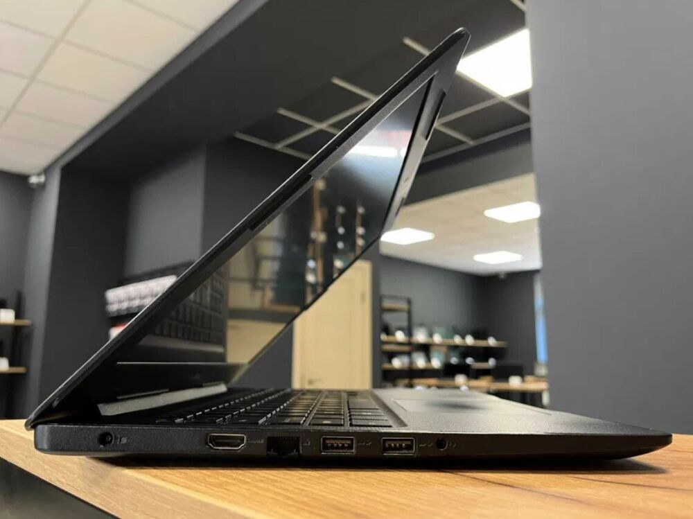 Купить ноутбук Dell Vostro 3590 / 15.6