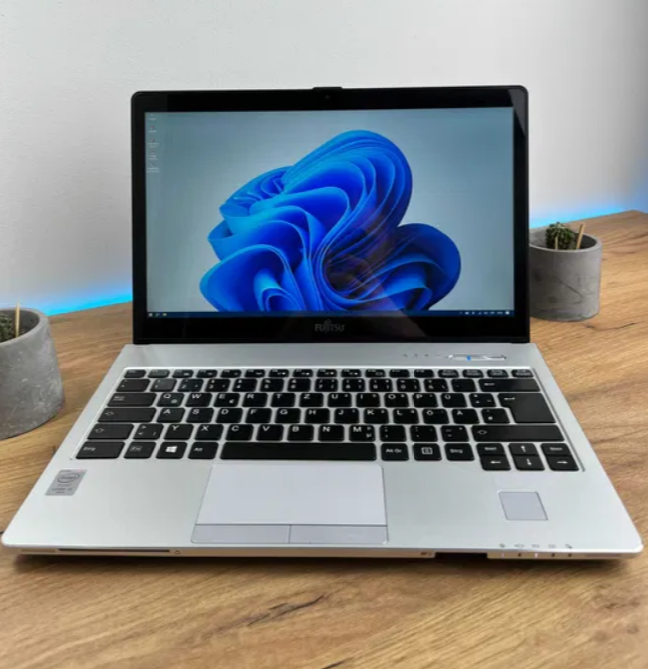 Купить ультрабук Fujitsu LifeBook S935 с экраном 13.3