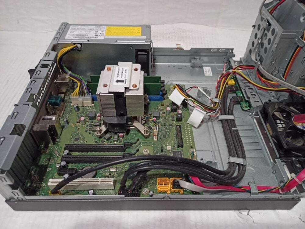 Купить ПК Fujitsu Esprimo E700 E85+ SFF / Intel Core i3-2100 (2 (4