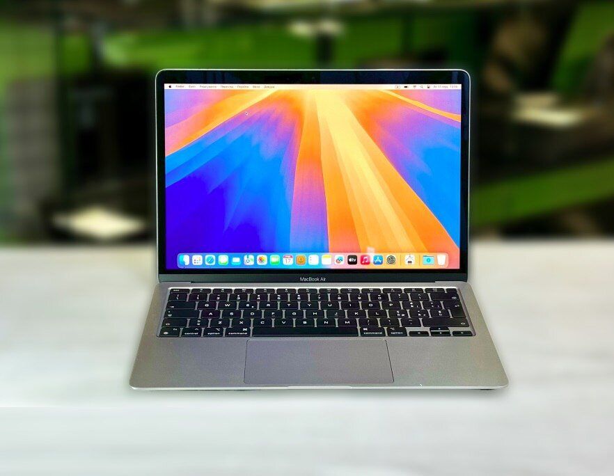 Купить ультрабук Apple MacBook Air 13 2020 A2337 / 13.3