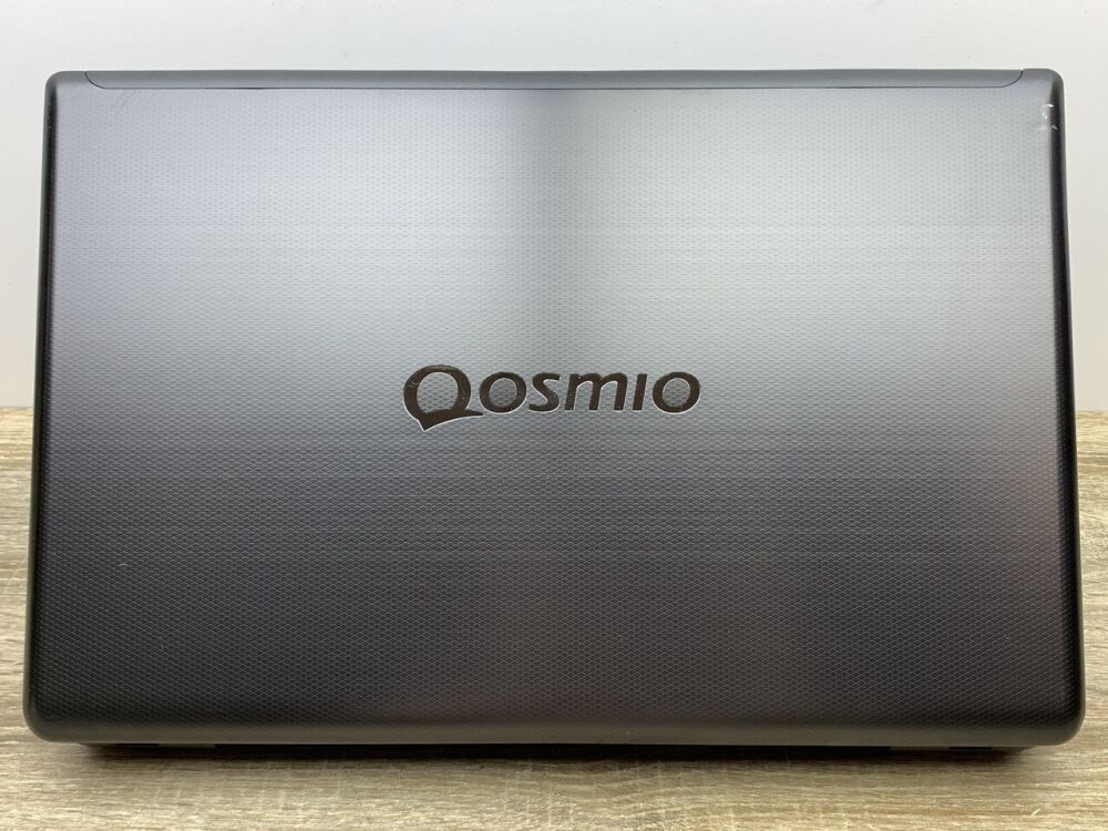Купить ноутбук Б-класс Toshiba Qosmio X870-140 / 17.3