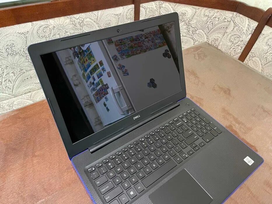 Купить ноутбук Dell Inspiron 3593 / 15.6