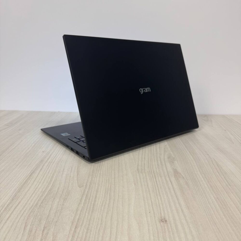 Купить ультрабук Б-класс LG Gram 17 17Z90Q / 17