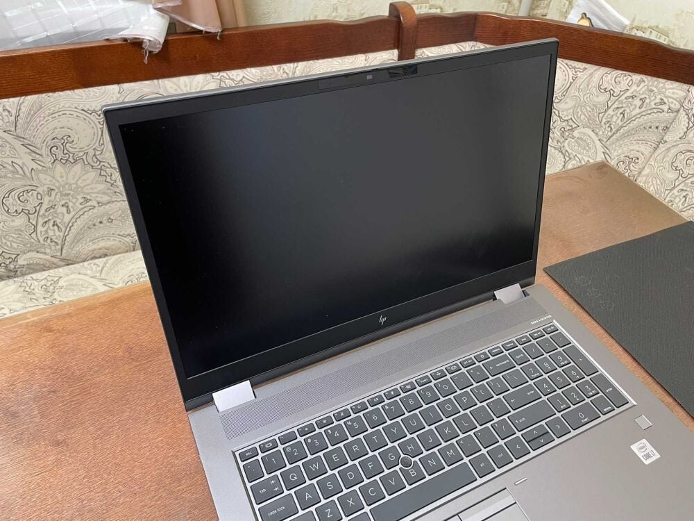 FH90/B2★i7-7700★メモリ16G★W録画★SSD1T★HDD3T Купить мобильную рабочую станцию HP ZBook Fury 17 G7 / 17.3