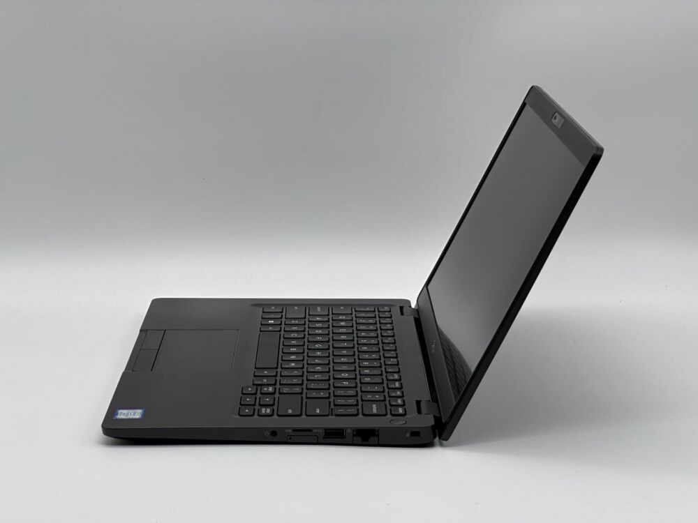 Купить ноутбук Dell Latitude 5300 / 13.3
