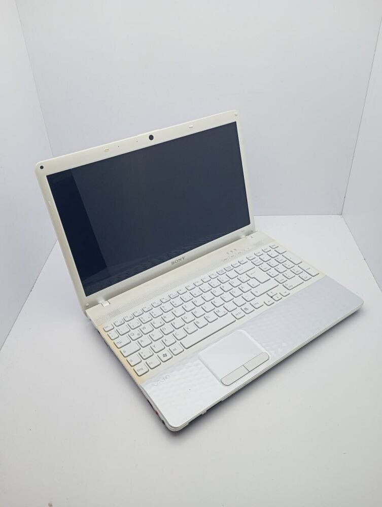 Купить Ноутбук Sony Vaio VPC / 15.6
