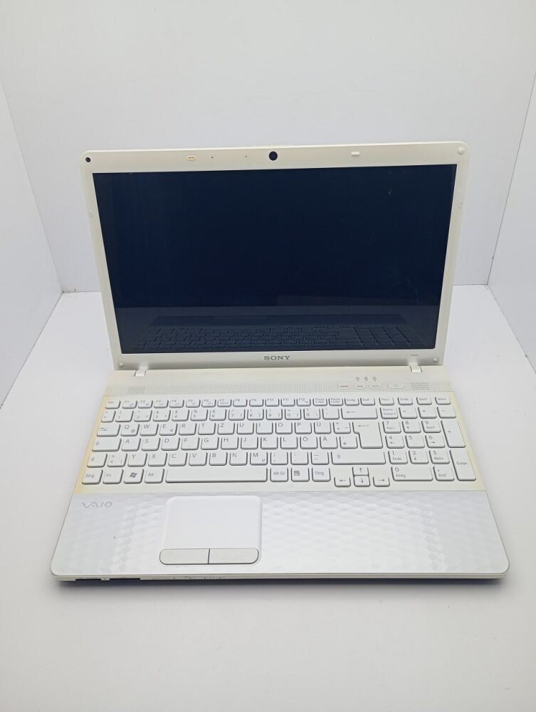 Купить Ноутбук Sony Vaio VPC / 15.6