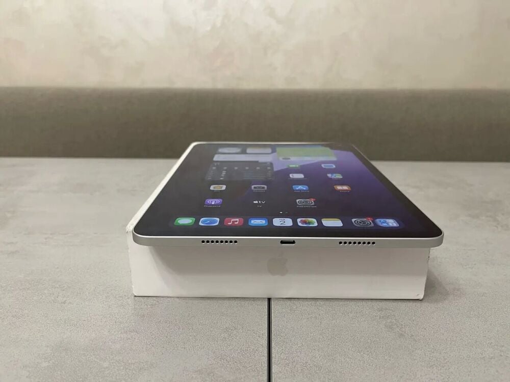 Купити планшет Apple iPad Pro A2759, MNXG3LLA (4th Gen 2022) / 11
