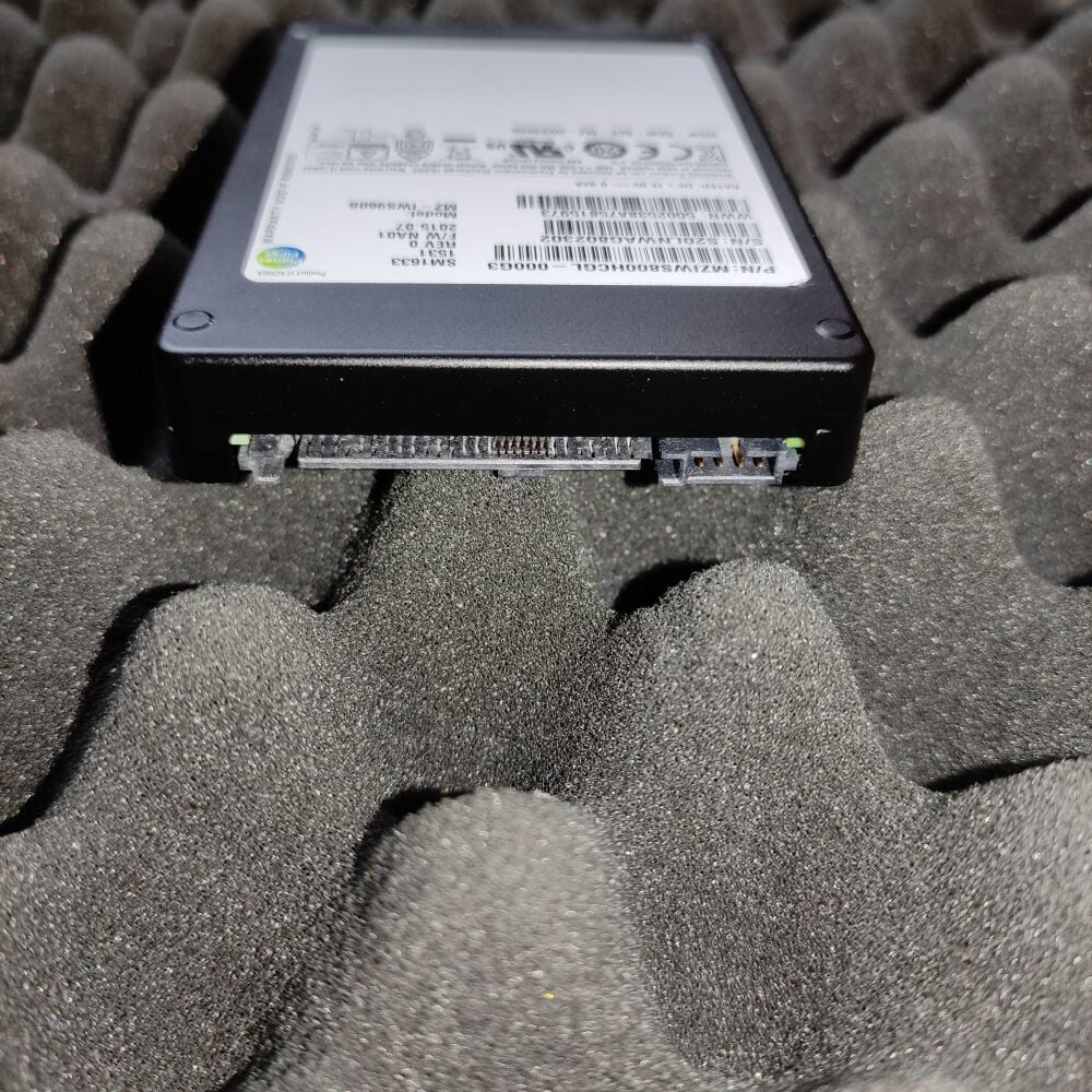 Купить твердотельный накопитель SSD Samsung SM1633 / 2.5