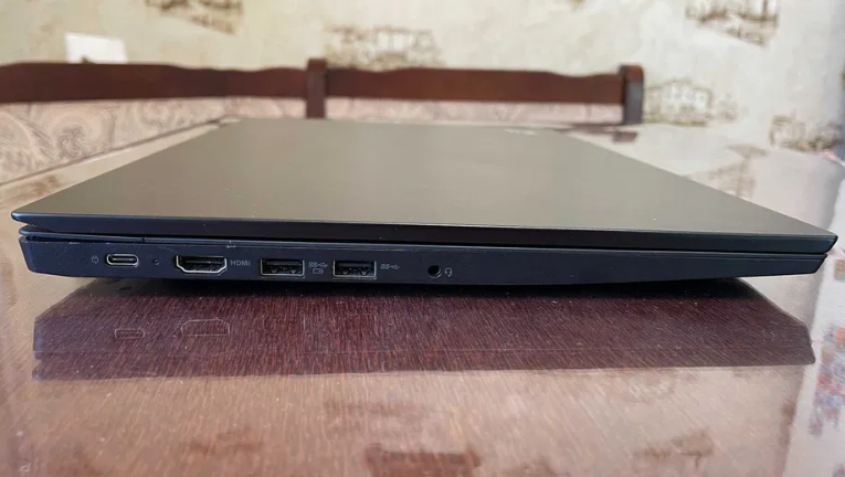 Купити ультрабук Lenovo Thinkpad E585 15.6