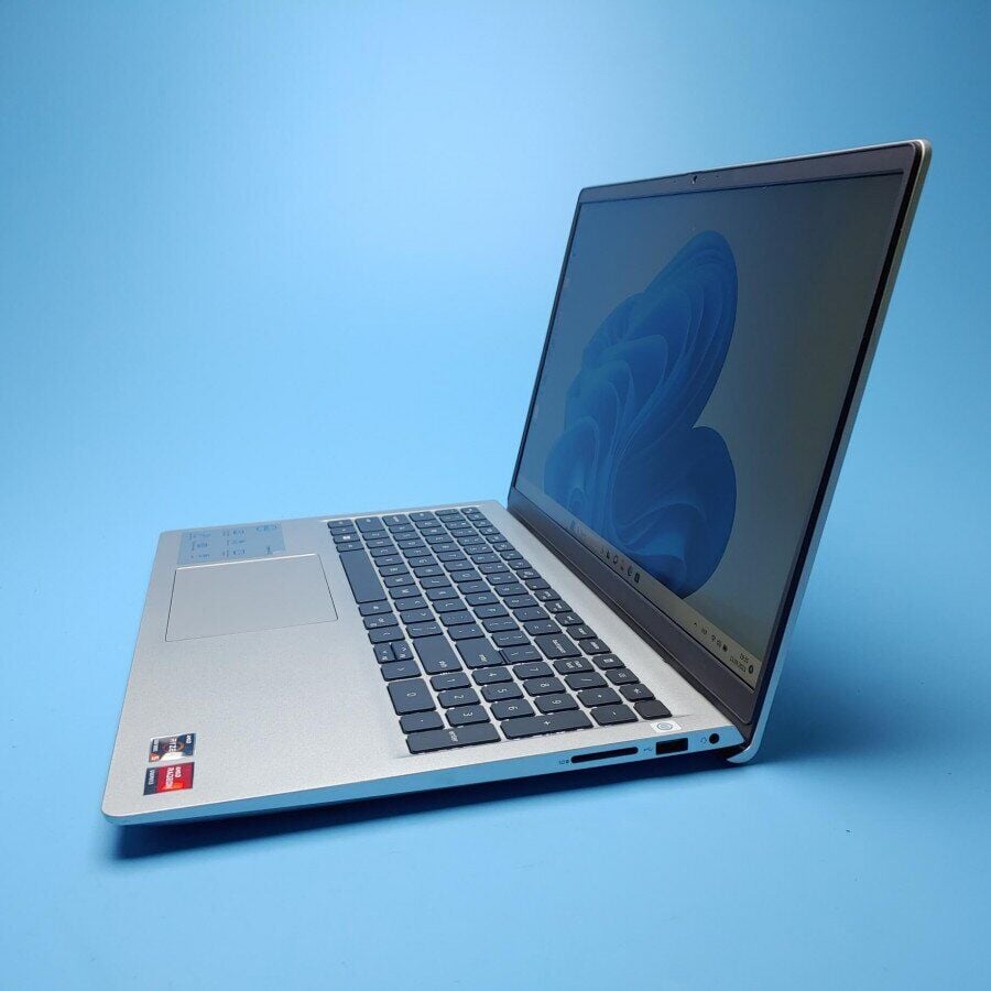 Купить ультрабук Dell Inspiron 15 3525 / 15.6