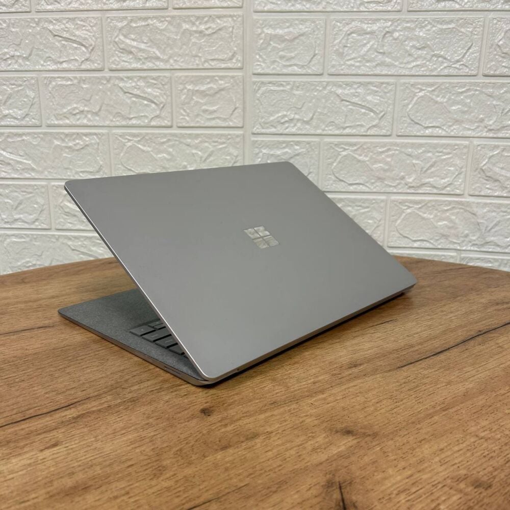 Купить ультрабук Б-класс Microsoft Surface Laptop 1 / 13.5