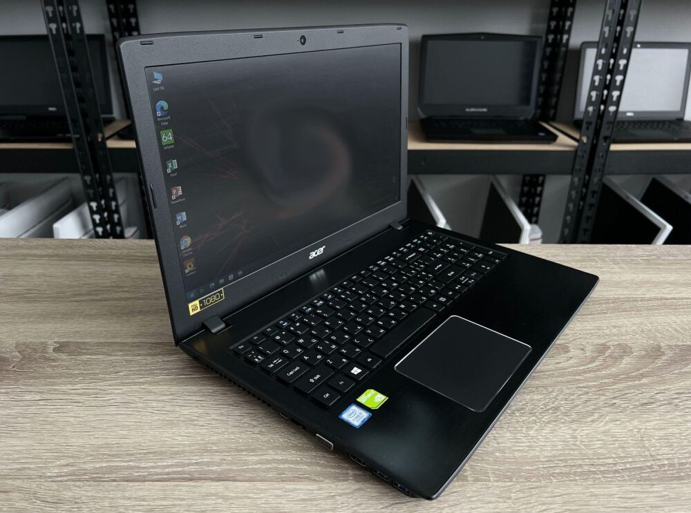 Купить игровой ноутбук Acer Aspire E5-576G-5762 / 15.6