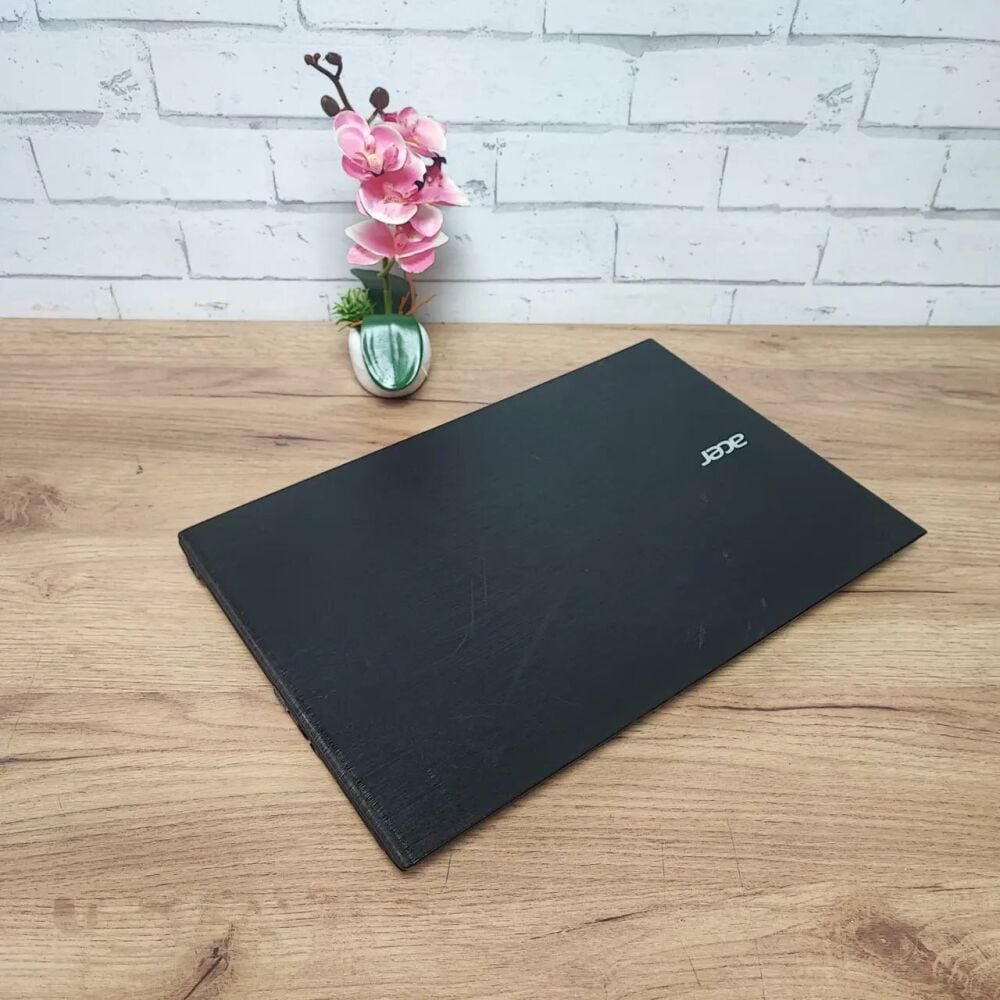 Купить ноутбук Acer Aspire E5-573 / 15.6